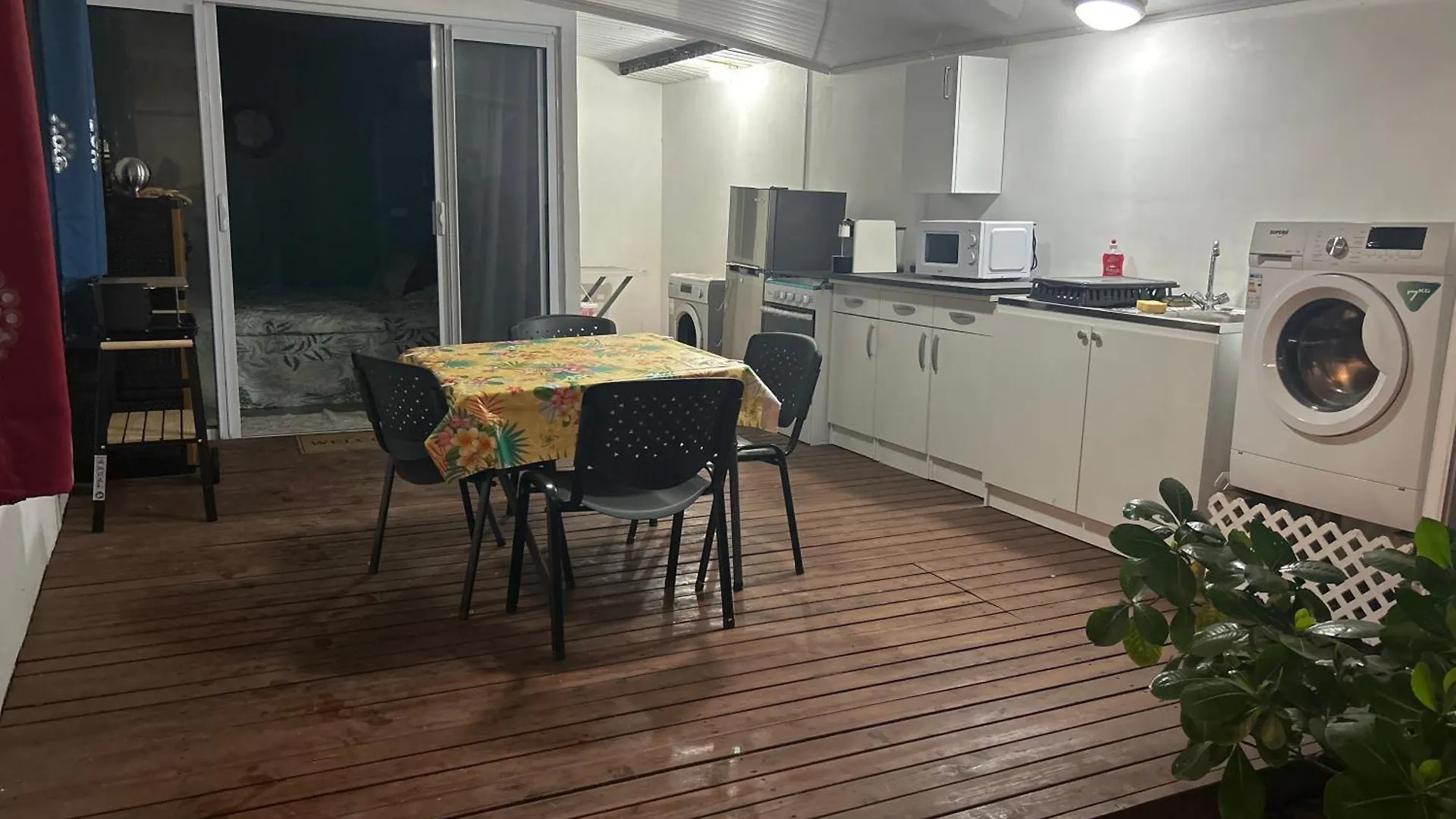 Homestay Studio Tahatai Paea